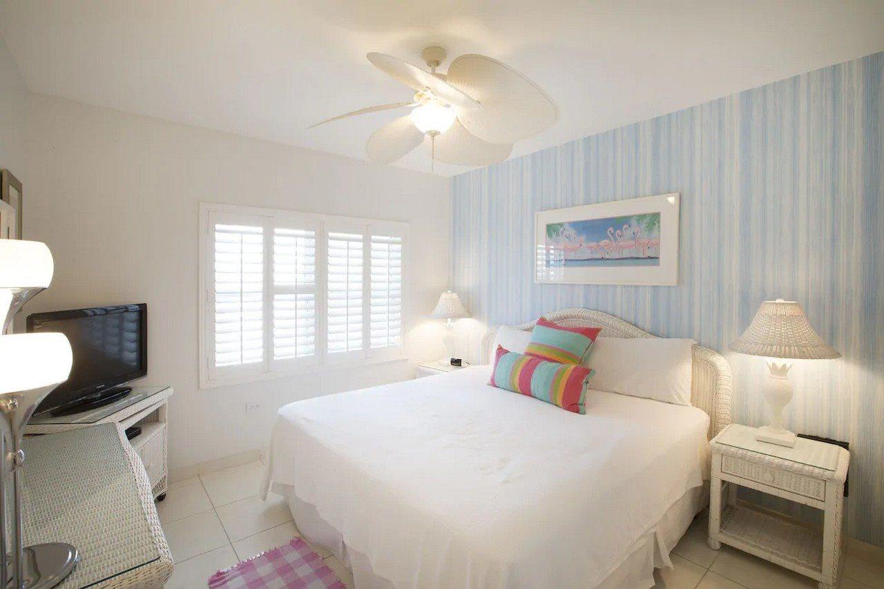 Villas Of The Galleon Seven Mile Beach Ngoại thất bức ảnh