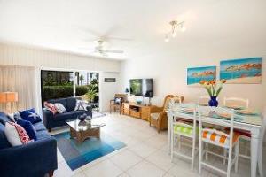 Villas Of The Galleon Seven Mile Beach Ngoại thất bức ảnh